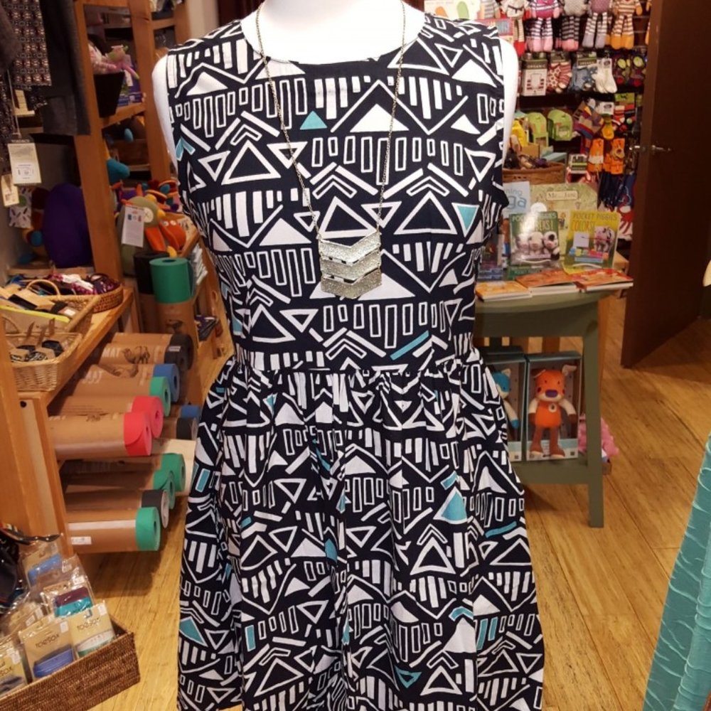 Mata Traders Electric Love Dress Small EUC